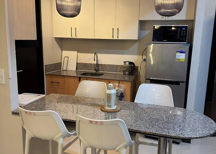 Modern 2-bedroom In Vibrant Araneta City, Qc Holiday home *